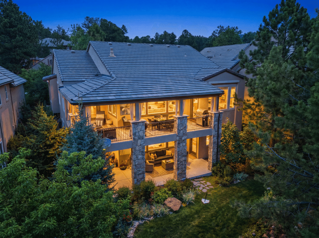 Home 5083 hidden pond exterior twilight